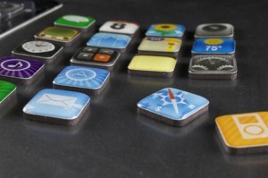 iphone-fridge-magnets-18-icons-0